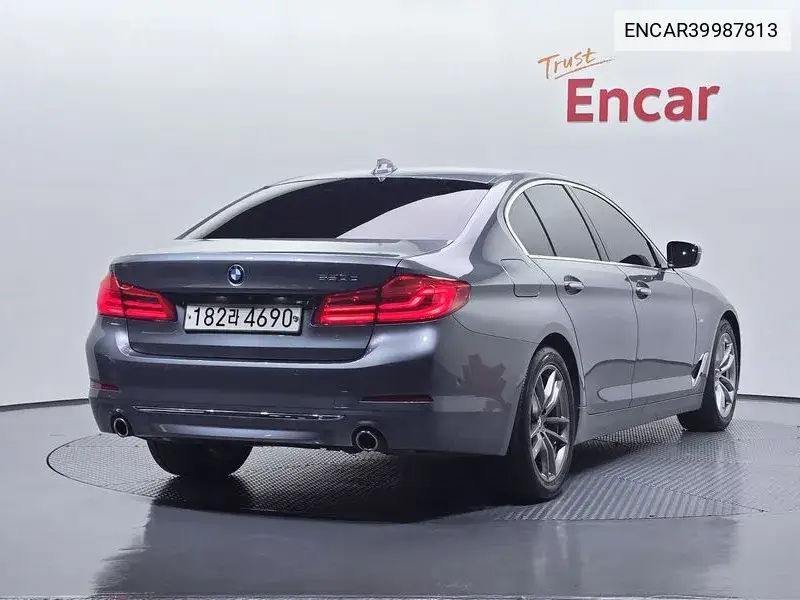 5 Series (G30) 520D Luxury Special Edition VIN: ENCAR39987813 Lot: 39987813