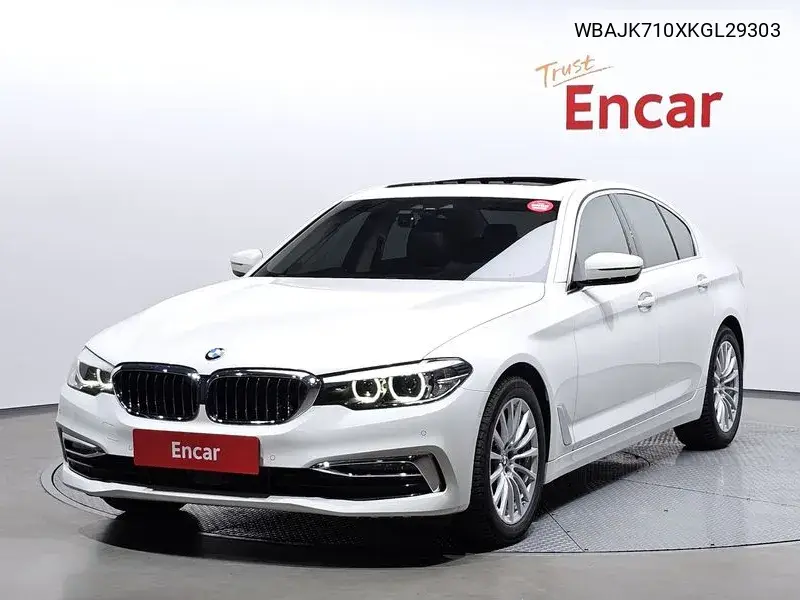 5 Series (G30) 520I Luxury VIN: WBAJK710XKGL29303 Lot: 39973366