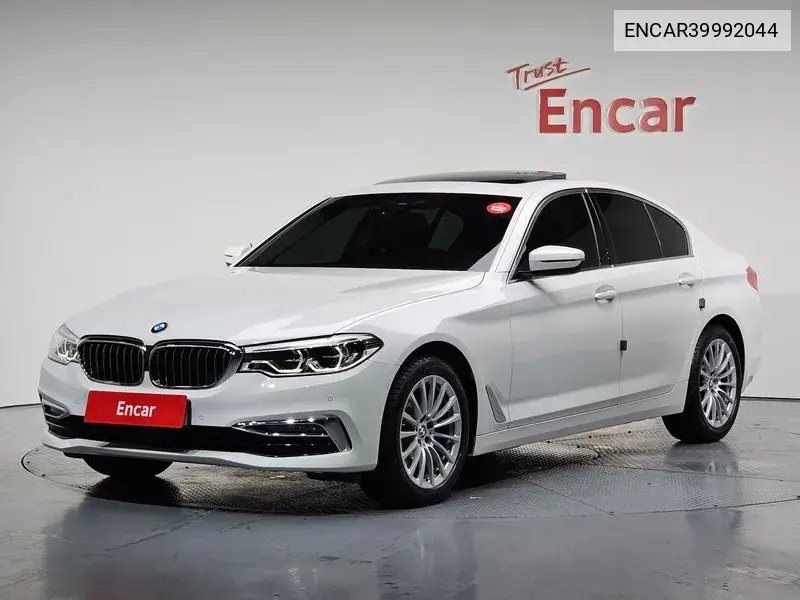 5 Series (G30) 520I Luxury VIN: ENCAR39992044 Lot: 39992044