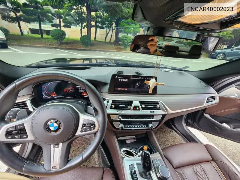 5 Series (G30) 520D M Sports Plus VIN: ENCAR40002023 Lot: 40002023