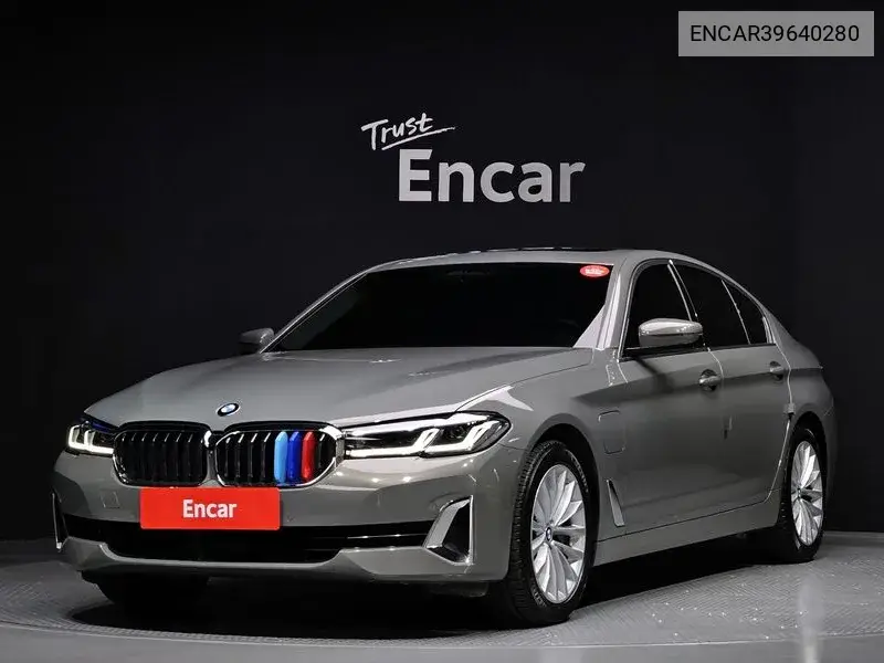5 Series (G30) 530E Luxury VIN: ENCAR39640280 Lot: 39640280