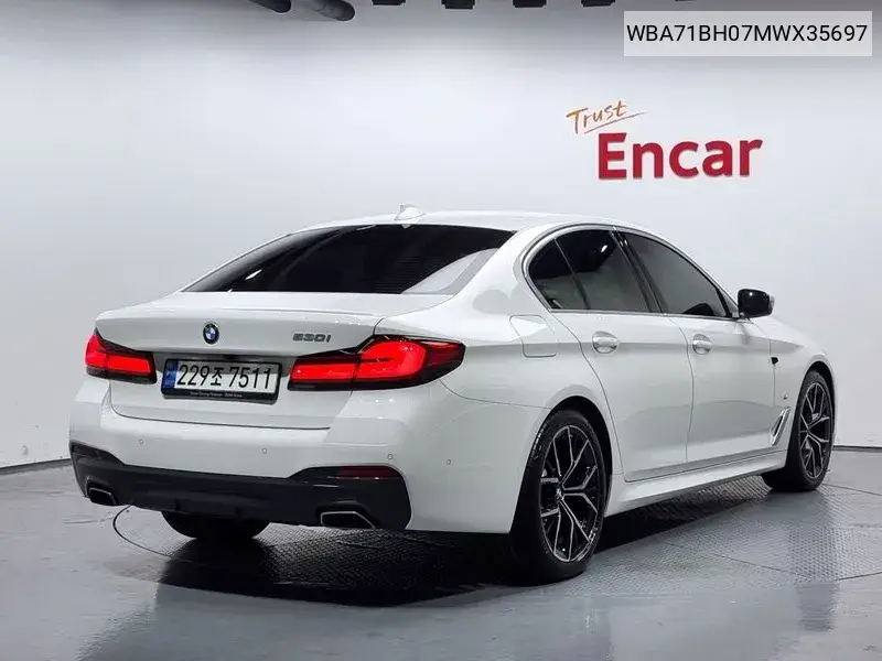 5 Series (G30) 530I M Sports VIN: WBA71BH07MWX35697 Lot: 39969146