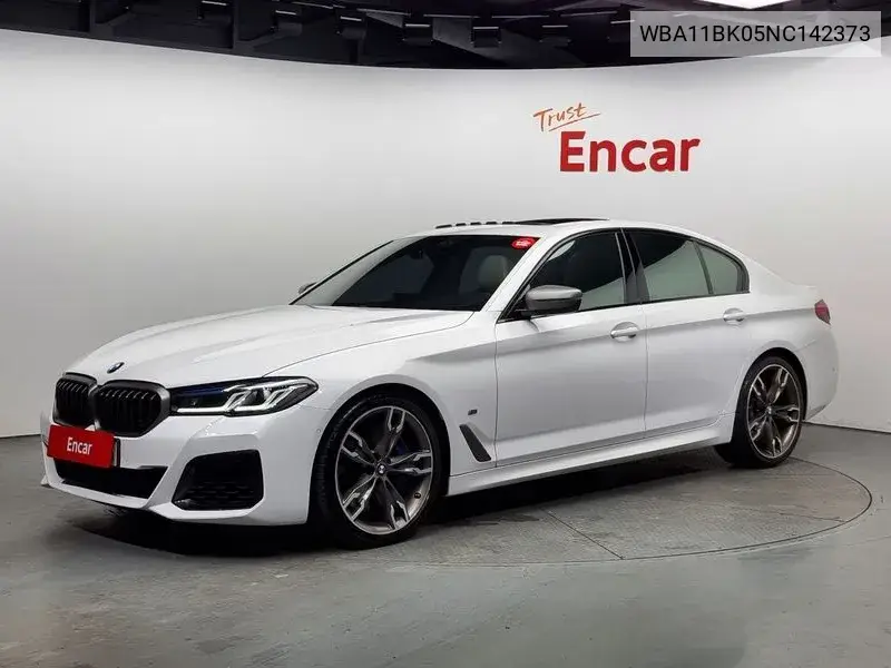 5 Series (G30) M550I xDrive VIN: WBA11BK05NC142373 Lot: 39962654