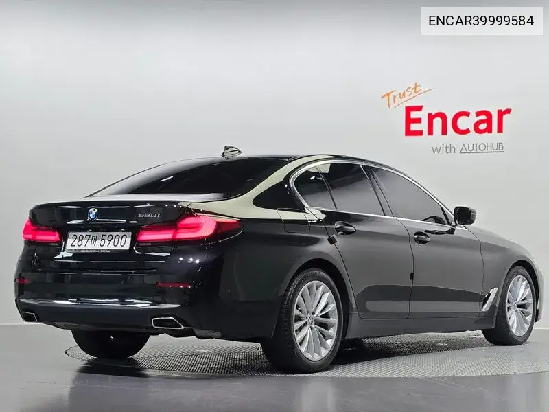 5 Series (G30) 520I Luxury VIN: ENCAR39999584 Lot: 39999584