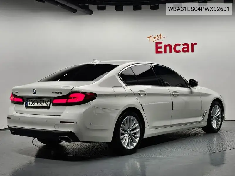 5 Series (G30) 523D xDrive Luxury VIN: WBA31ES04PWX92601 Lot: 39639675