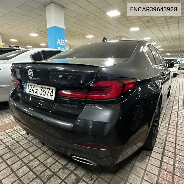 5 Series (G30) 523D M Sports VIN: ENCAR39643928 Lot: 39643928