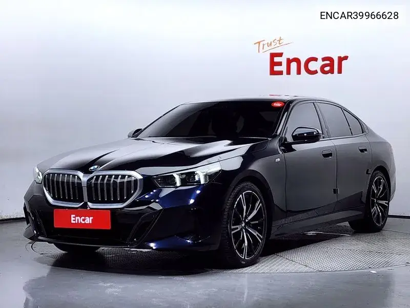 5 Series (G60) 530I xDrive M Sports VIN: ENCAR39966628 Lot: 39966628