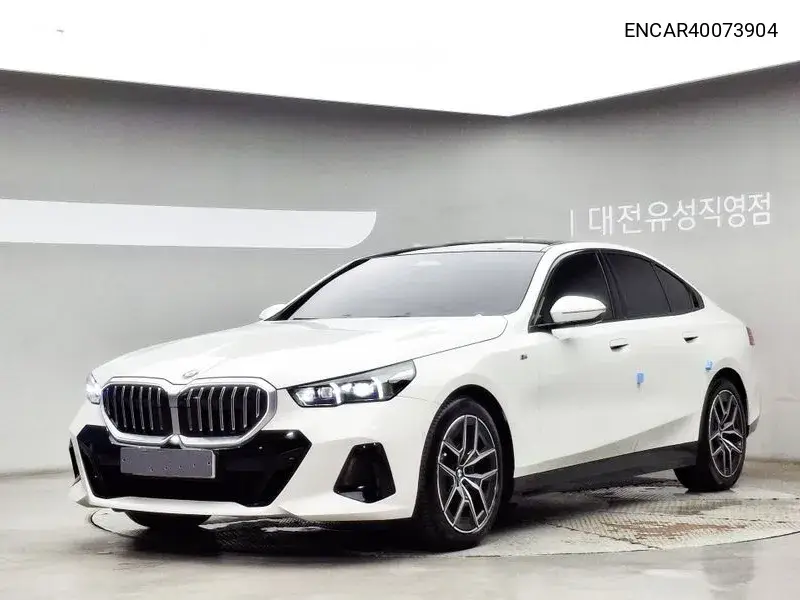 5 Series (G60) 520I Special Edition VIN: ENCAR40073904 Lot: 40073904