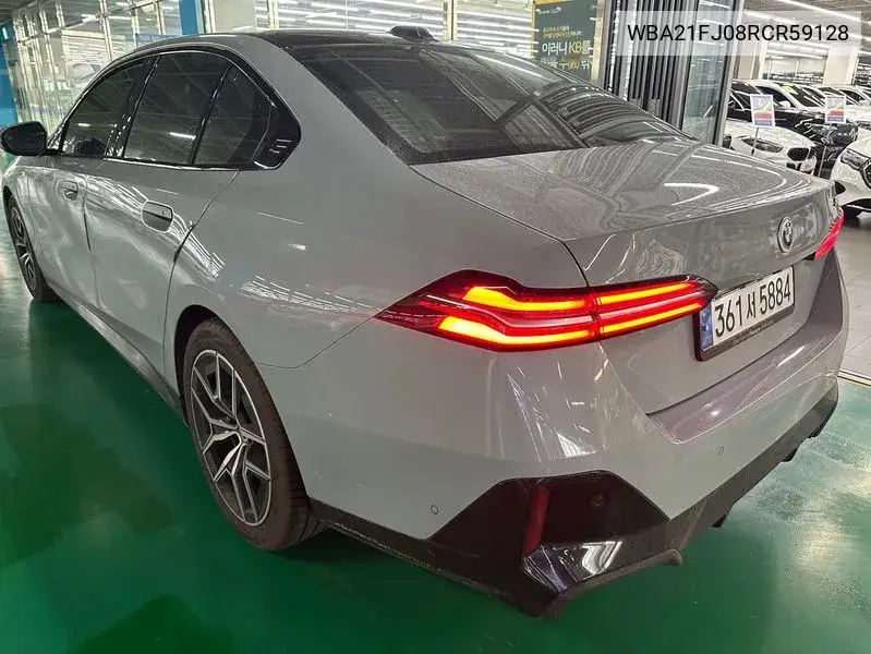 5 Series (G60) 520I M Sports VIN: WBA21FJ08RCR59128 Lot: 39473556