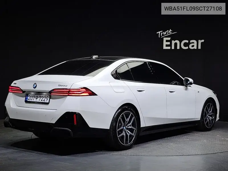 5 Series (G60) 523D xDrive M Sports VIN: WBA51FL09SCT27108 Lot: 39635960