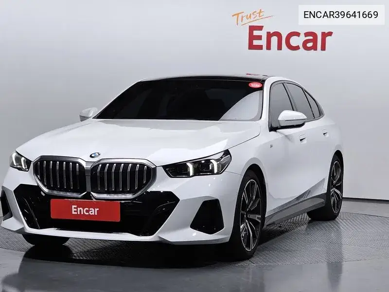 5 Series (G60) 530I xDrive M Sports VIN: ENCAR39641669 Lot: 39641669