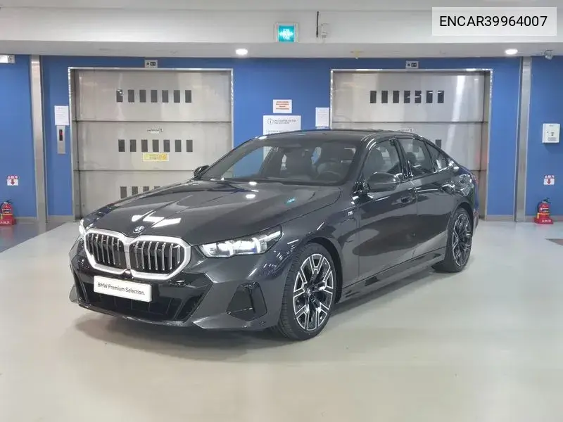 5 Series (G60) 530E M Sports VIN: ENCAR39964007 Lot: 39964007
