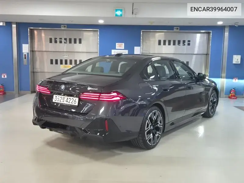 5 Series (G60) 530E M Sports VIN: ENCAR39964007 Lot: 39964007