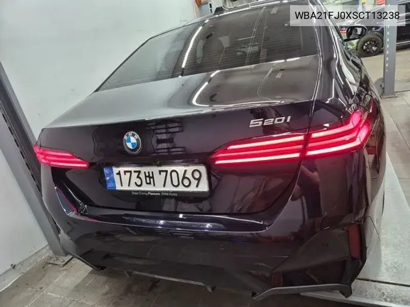 5 Series (G60) 520I M Sports VIN: WBA21FJ0XSCT13238 Lot: 39968955