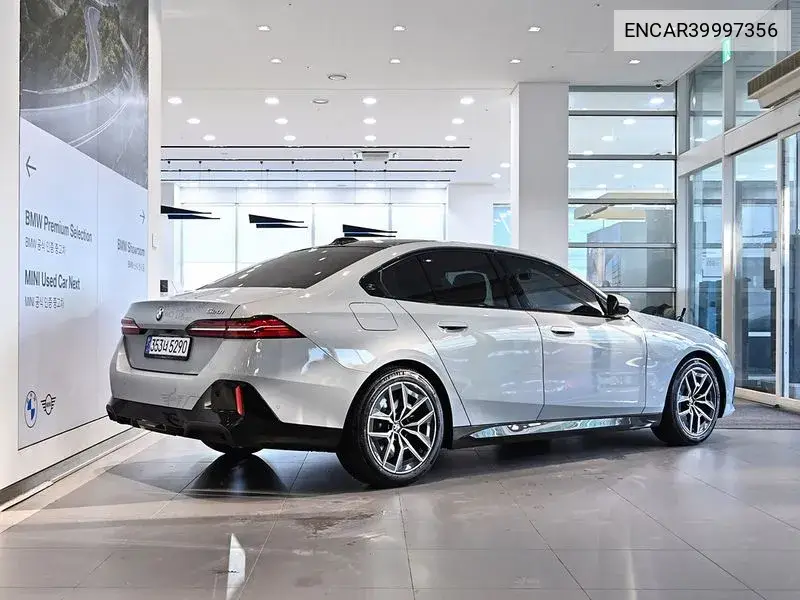 5 Series (G60) 520I M Sports VIN: ENCAR39997356 Lot: 39997356