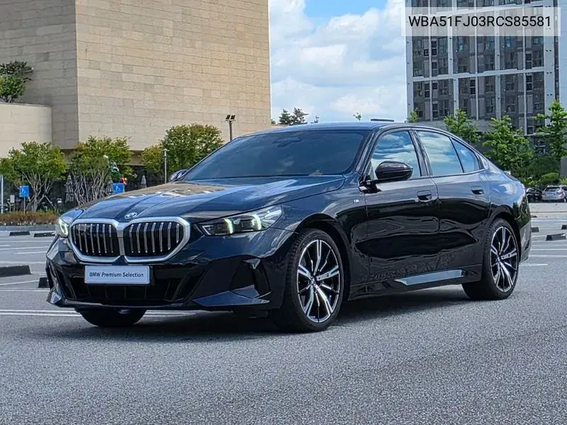 5 Series (G60) 530I xDrive M Sports VIN: WBA51FJ03RCS85581 Lot: 40000065