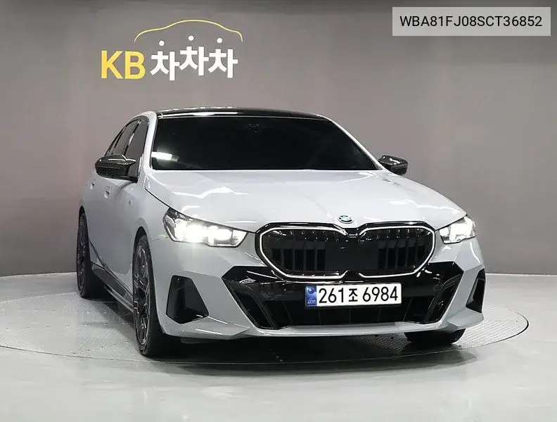 5 Series (G60) 530E M Sports VIN: WBA81FJ08SCT36852 Lot: 40001025