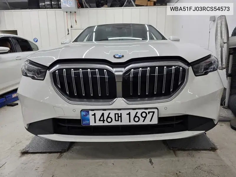 5 Series (G60) 530I xDrive VIN: WBA51FJ03RCS54573 Lot: 40001249