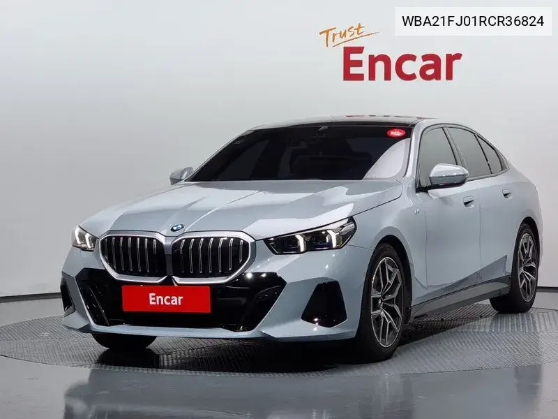 5 Series (G60) 520I M Sports VIN: WBA21FJ01RCR36824 Lot: 40008399