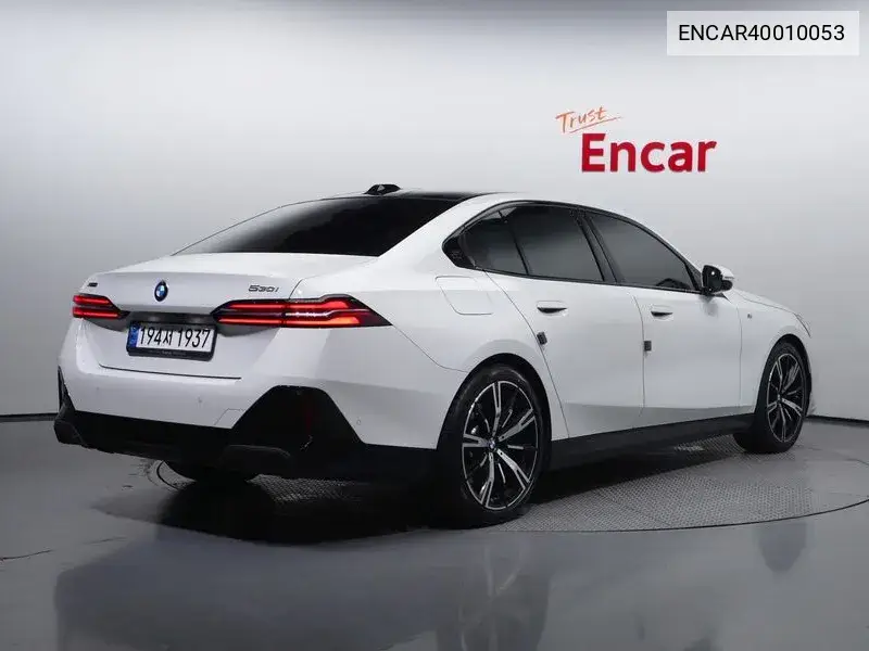 5 Series (G60) 530I xDrive M Sports VIN: ENCAR40010053 Lot: 40010053