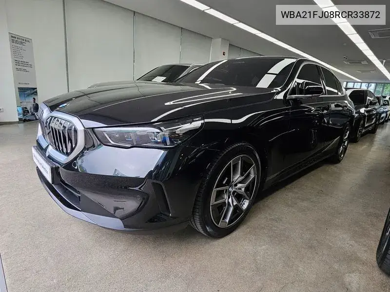 5 Series (G60) 520I VIN: WBA21FJ08RCR33872 Lot: 40054806