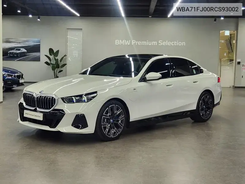 5 Series (G60) 530E M Sports VIN: WBA71FJ00RCS93002 Lot: 40063737