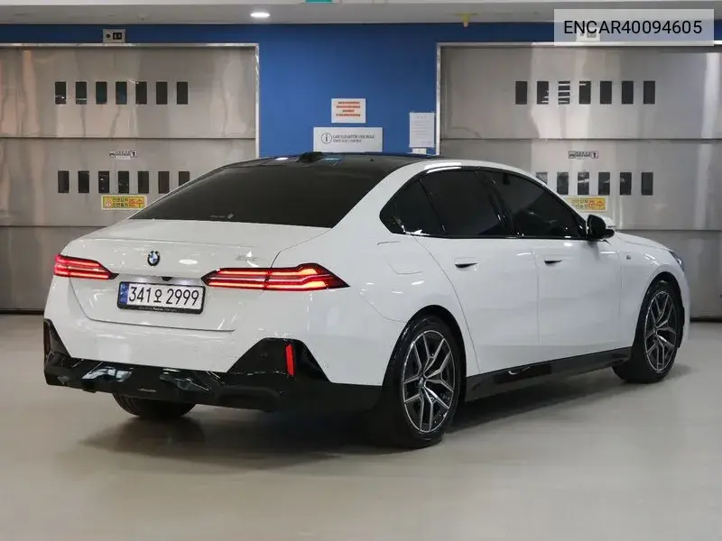 5 Series (G60) 520I M Sports VIN: ENCAR40094605 Lot: 40094605