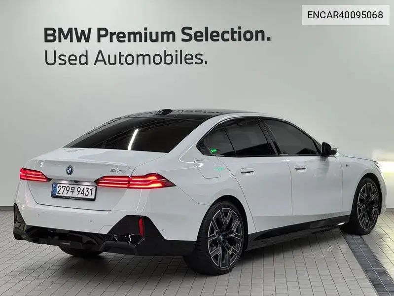 5 Series (G60) 530E M Sports VIN: ENCAR40095068 Lot: 40095068