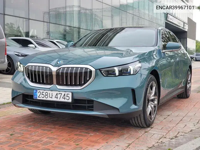 5 Series (G60) 520I VIN: ENCAR39967101 Lot: 39967101