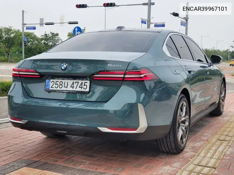5 Series (G60) 520I VIN: ENCAR39967101 Lot: 39967101
