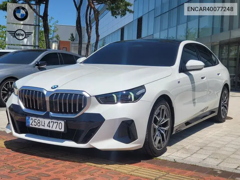 5 Series (G60) 520I M Sports VIN: ENCAR40077248 Lot: 40077248