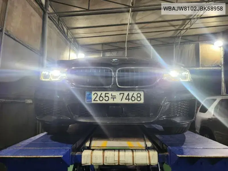 6 Series Gt (G32) 630D xDrive M Sports VIN: WBAJW8102JBK58958 Lot: 39968038