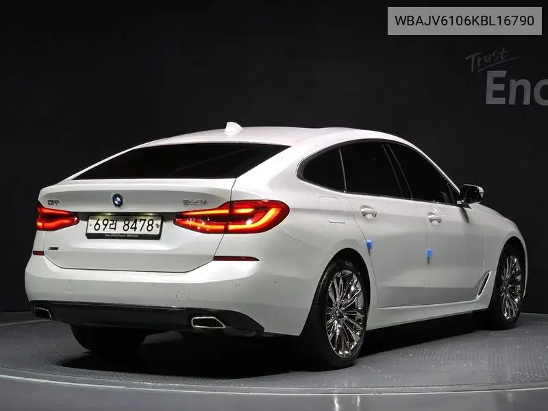 6 Series Gt (G32) 640I xDrive Luxury VIN: WBAJV6106KBL16790 Lot: 39943517