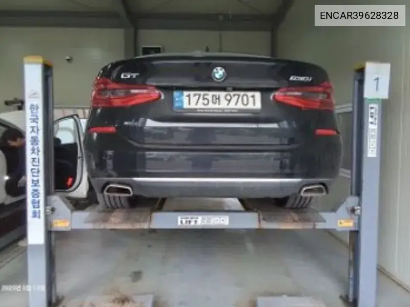 6 Series Gt (G32) 630I xDrive Luxury VIN: ENCAR39628328 Lot: 39628328