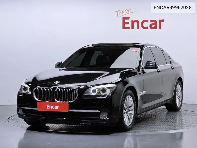 7 Series (F01) 740I VIN: ENCAR39962028 Lot: 39962028