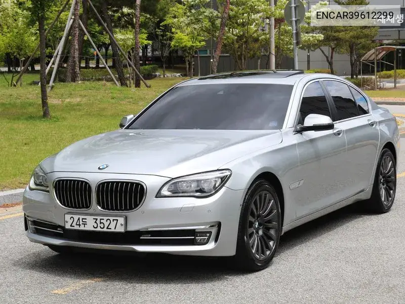 7 Series (F01) 730D xDrive VIN: ENCAR39612299 Lot: 39612299