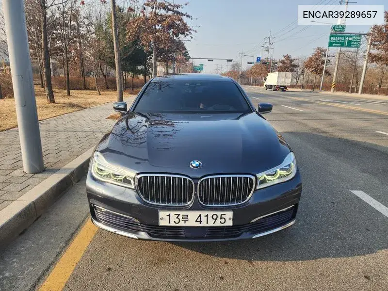 7 Series (G11) 730D xDrive VIN: ENCAR39289657 Lot: 39289657