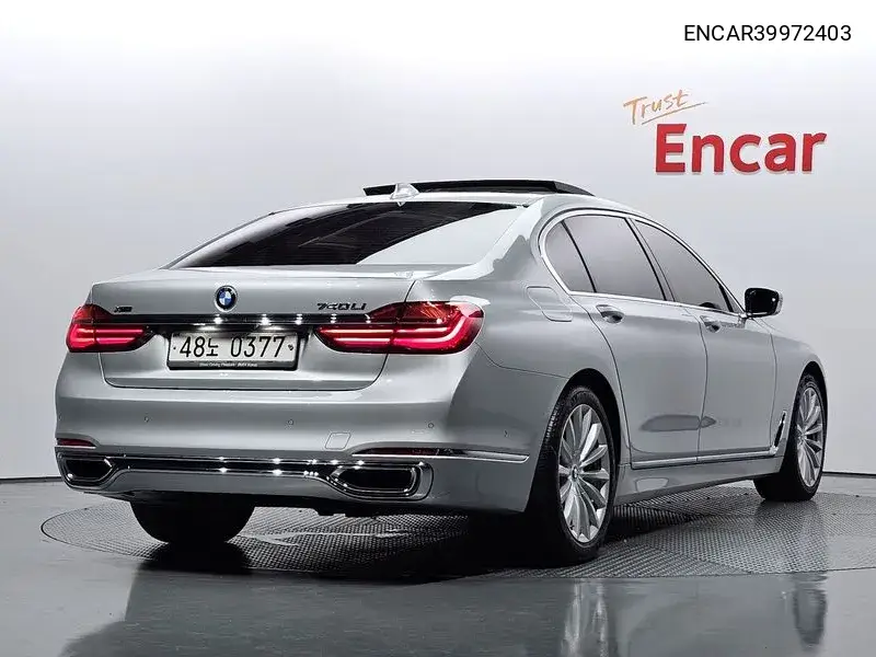 7 Series (G11) 740Li xDrive VIN: ENCAR39972403 Lot: 39972403