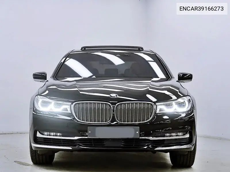 7 Series (G11) 750Li xDrive Vision 100 Edition VIN: ENCAR39166273 Lot: 39166273