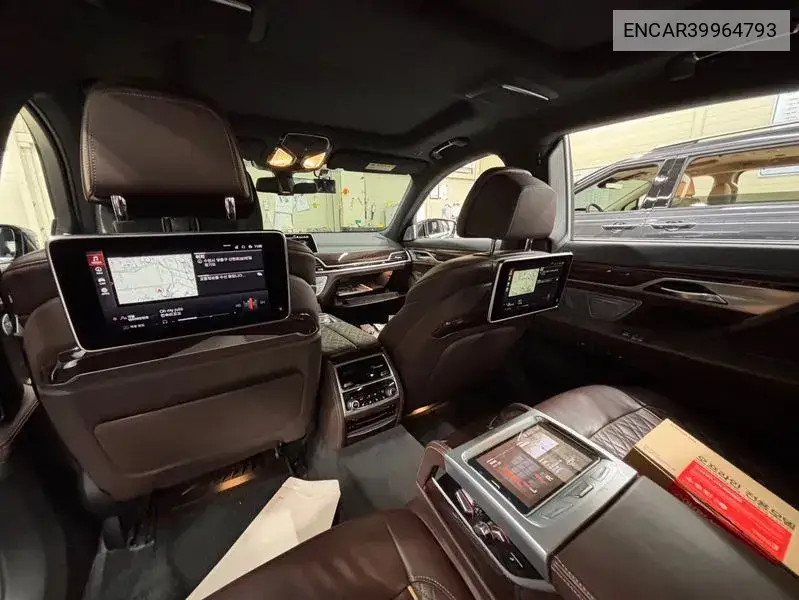 7 Series (G11) 750Li xDrive Design Pure Excellence VIN: ENCAR39964793 Lot: 39964793
