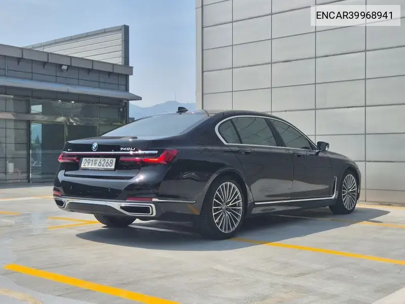 7 Series (G11) 740Li xDrive Design Pure Excellence VIN: ENCAR39968941 Lot: 39968941