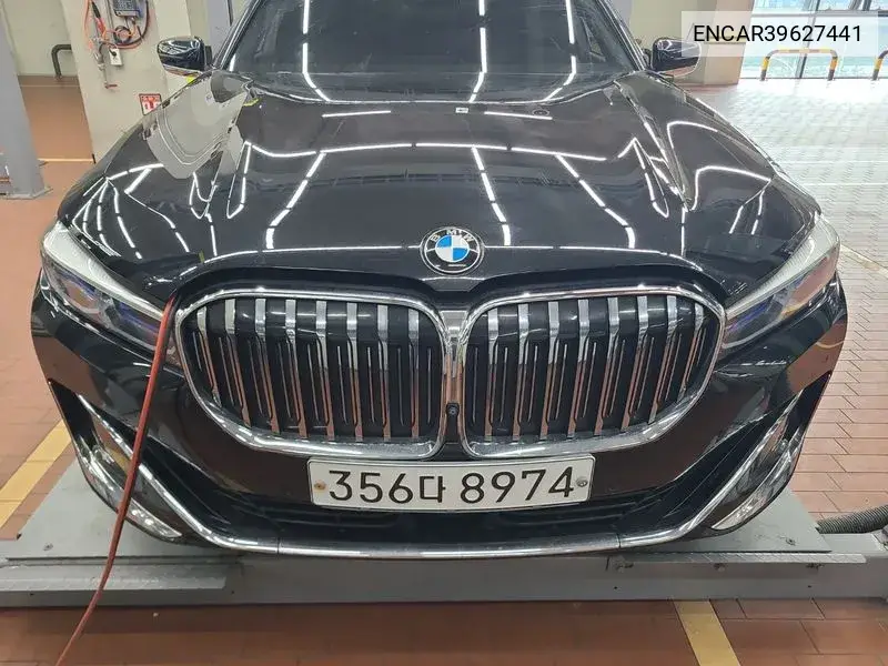 7 Series (G11) 740Li xDrive Design Pure Excellence VIN: ENCAR39627441 Lot: 39627441