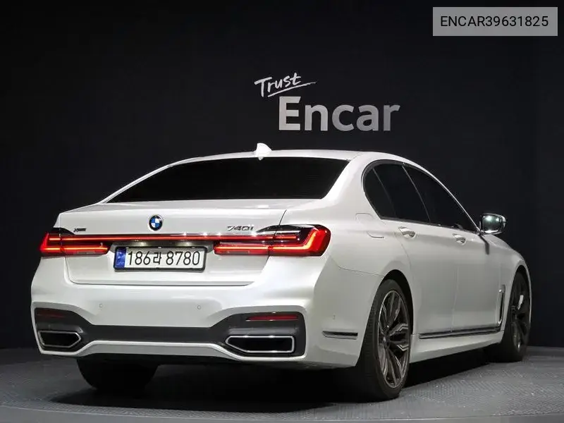 7 Series (G11) 740I M Sports VIN: ENCAR39631825 Lot: 39631825