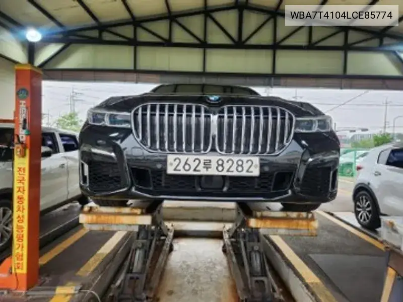 7 Series (G11) 740Li xDrive M Sports VIN: WBA7T4104LCE85774 Lot: 39970395