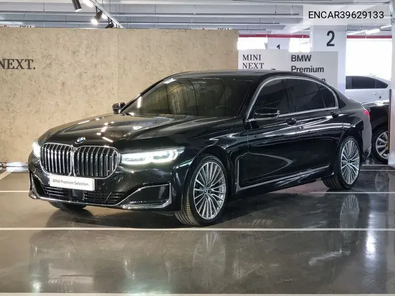 7 Series (G11) 740Li xDrive Design Pure Excellence VIN: ENCAR39629133 Lot: 39629133