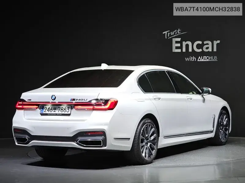 7 Series (G11) 740Li xDrive M Sports VIN: WBA7T4100MCH32838 Lot: 39640215