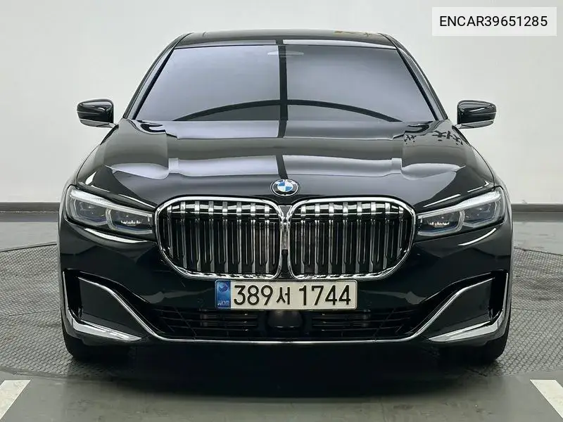 7 Series (G11) 740Li xDrive Design Pure Excellence VIN: ENCAR39651285 Lot: 39651285