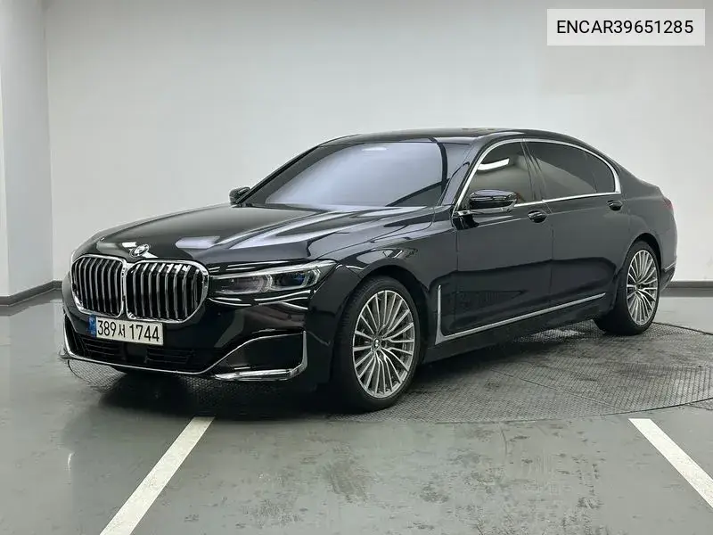 7 Series (G11) 740Li xDrive Design Pure Excellence VIN: ENCAR39651285 Lot: 39651285