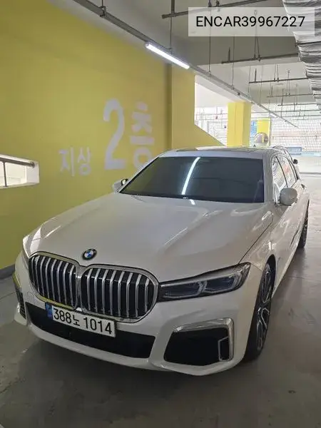 7 Series (G11) 740Li xDrive M Sports VIN: ENCAR39967227 Lot: 39967227