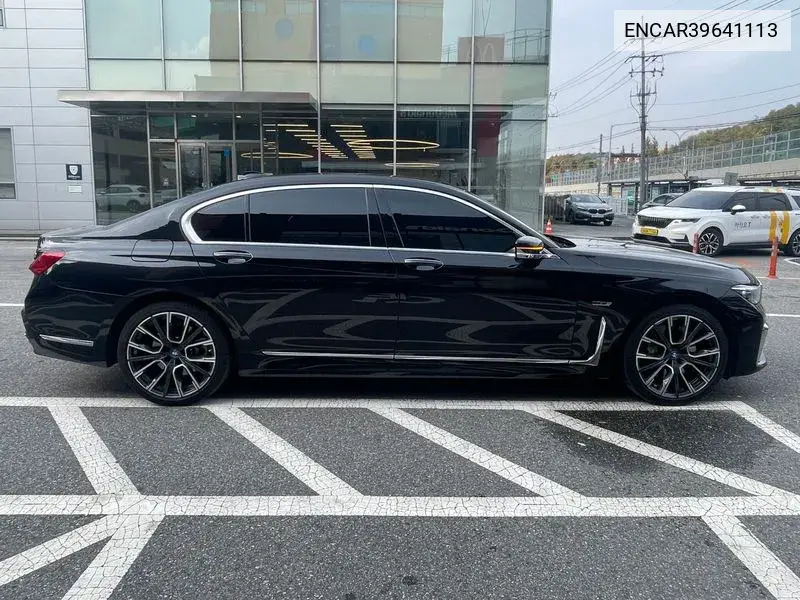 7 Series (G11) 745Le I Performance M Sports VIN: ENCAR39641113 Lot: 39641113